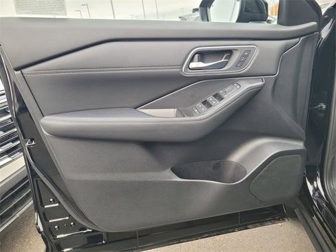 New 2026 Nissan Rogue Platinum w/ Platinum Premium Package image 7