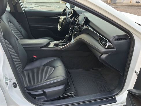 Certified 2023 Toyota Camry SE FWD image 13