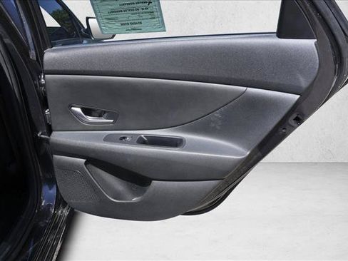 Certified 2021 Hyundai Elantra SEL FWD image 25