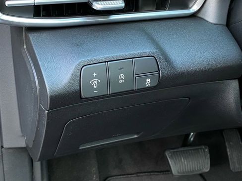 New 2026 Hyundai Elantra SE image 11