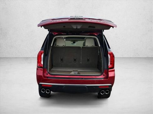 Used 2022 GMC Yukon Denali w/ Denali Premium Package AWD/4WD image 7