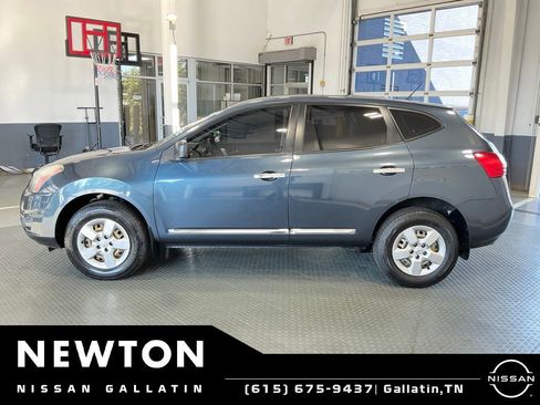 Used 2015 Nissan Rogue S FWD image 3