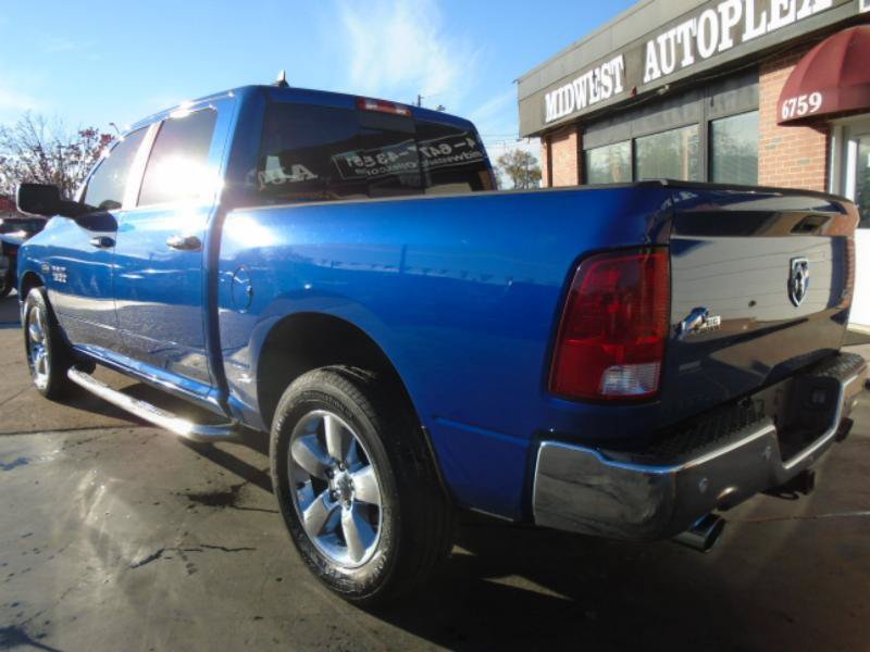 Used 2015 RAM 1500 4x4 Crew Cab Big Horn image 6