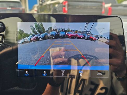 Used 2021 Chevrolet Corvette Stingray Premium Conv w/ Z51 Performance Package RWD image 15