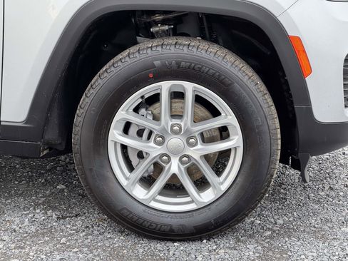 New 2026 Jeep Grand Cherokee Laredo X AWD/4WD image 26