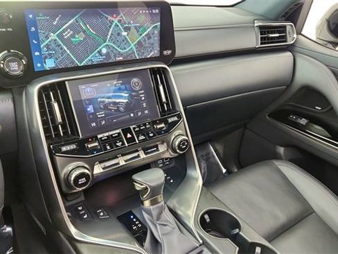 Used 2023 Lexus LX 600 4WD w/ Luxury Package image 45