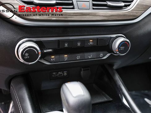 Used 2023 Nissan Altima 2.5 SV AWD/4WD image 19