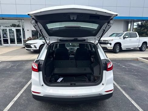 Used 2018 Chevrolet Equinox LS FWD image 23