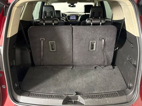 Used 2017 GMC Acadia Denali w/ Technology Package image 41