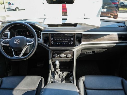 Used 2023 Volkswagen Atlas SE AWD/4WD image 13
