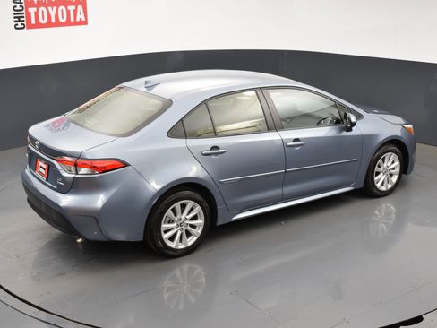 Used 2025 Toyota Corolla LE w/ LE Premium Package image 20