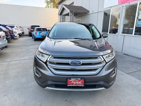 Used 2015 Ford Edge Titanium image 3