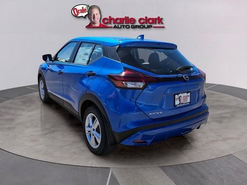 Certified 2025 Nissan Kicks Play S FWD image 4
