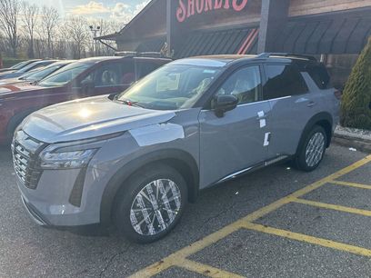 New 2026 Nissan Pathfinder Platinum