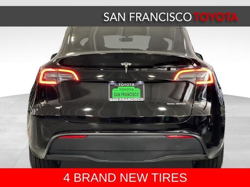 Used 2024 Tesla Model Y Long Range AWD/4WD image 4