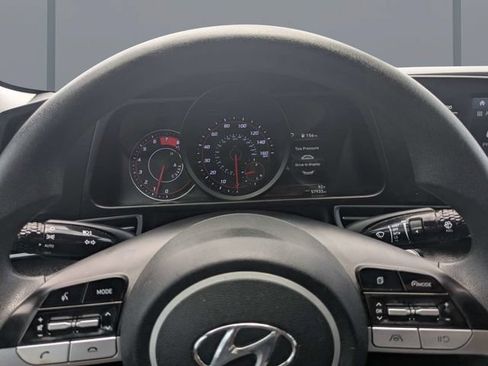 Used 2022 Hyundai Elantra SEL w/ Cargo Package FWD image 26
