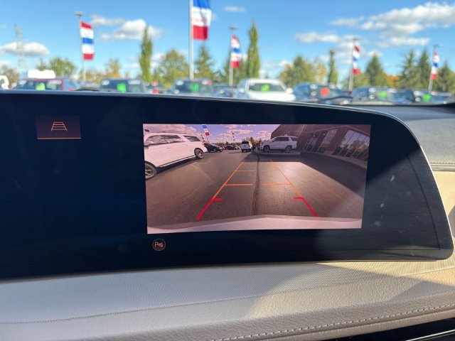 Used 2024 Cadillac XT4 Luxury w/ Cold Weather Package AWD/4WD image 29