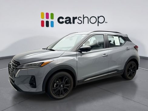 Used 2024 Nissan Kicks SR w/ SR Premium Package FWD image 1