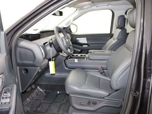 New 2026 Ford Expedition Max Active image 22