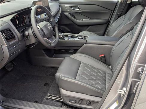 New 2026 Nissan Rogue Platinum AWD/4WD image 4