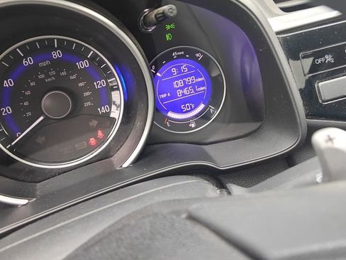 Used 2015 Honda Fit EX image 9