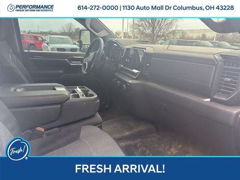 Used 2024 Chevrolet Silverado 3500 LT w/ Convenience Package image 17