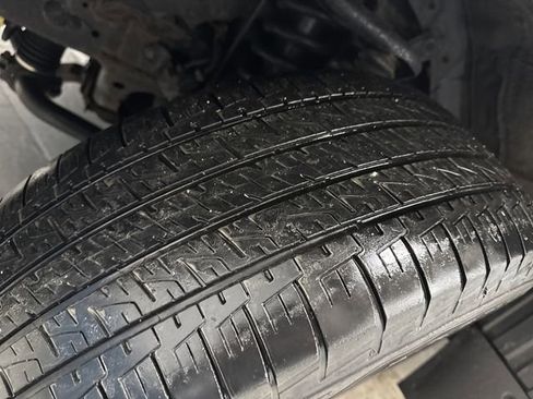 Used 2016 Lexus GX 460 w/ Premium Package image 40