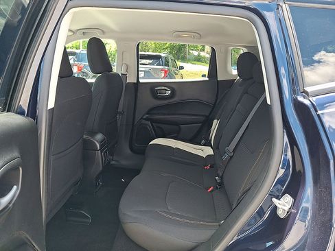 Used 2018 Jeep Compass Sport w/ Tech Group AWD/4WD image 19
