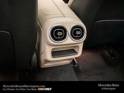 New 2026 Mercedes-Benz GLC 300 4MATIC image 22