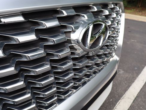 Used 2022 Hyundai Palisade Limited FWD image 14