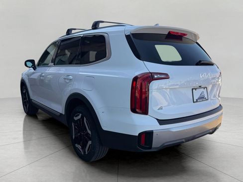 Used 2025 Kia Telluride S image 9