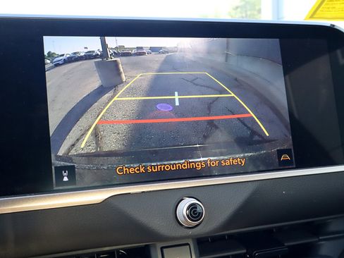 Used 2024 Toyota Crown XLE image 12