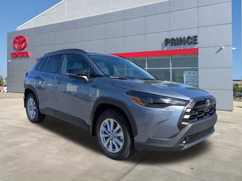 New 2026 Toyota Corolla Cross LE FWD image 2