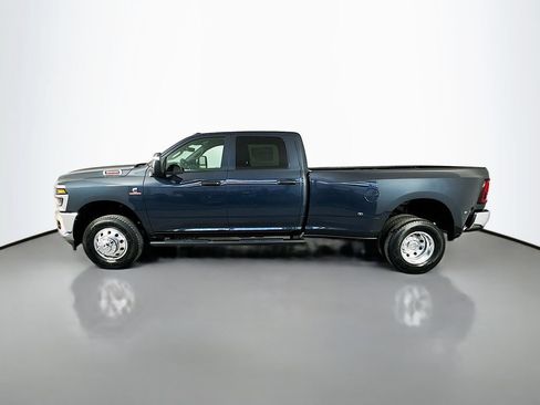 New 2026 RAM 3500 Tradesman AWD/4WD image 4