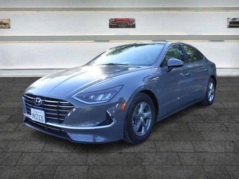 Used 2021 Hyundai Sonata SE FWD image 3