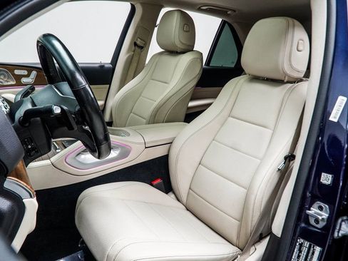 Used 2022 Mercedes-Benz GLE 350 4MATIC w/ Premium Package image 36