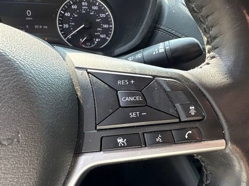 Used 2021 Nissan Sentra SV FWD image 19