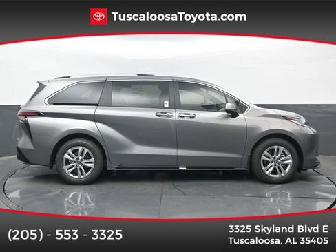 New 2026 Toyota Sienna Limited FWD image 1