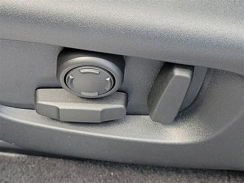 Used 2026 Land Rover Range Rover Velar S image 27