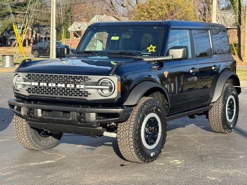 New 2025 Ford Bronco Badlands w/ Sasquatch Package image 2