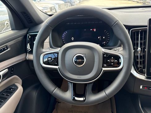 New 2026 Volvo XC90 B5 Plus w/ Protection Package Premier image 10