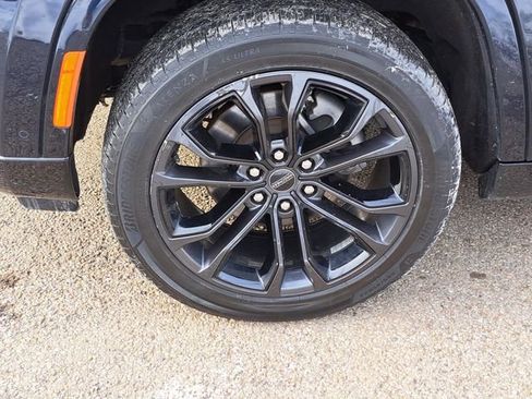 Used 2024 Jeep Grand Wagoneer L Series II w/ Quick Order Packagew 28T image 9