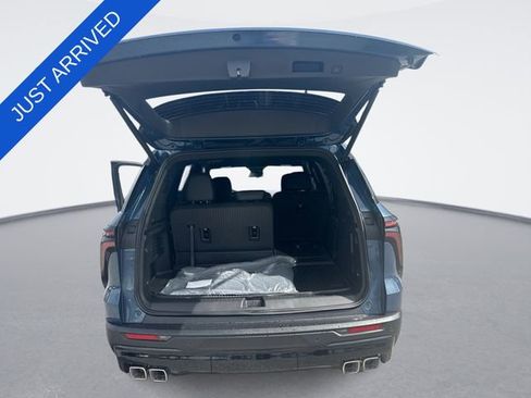 New 2026 Chevrolet Traverse LT image 24