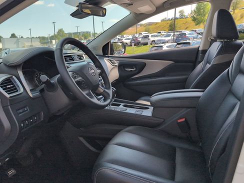 Used 2024 Nissan Murano SL image 10