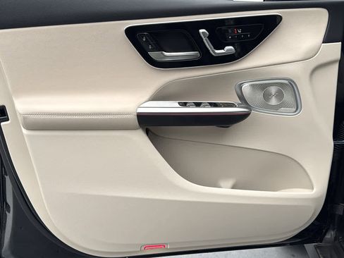 New 2025 Mercedes-Benz GLC 300 4MATIC image 14