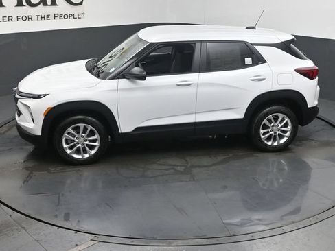 New 2026 Chevrolet TrailBlazer LS w/ LS Convenience Package AWD/4WD image 36