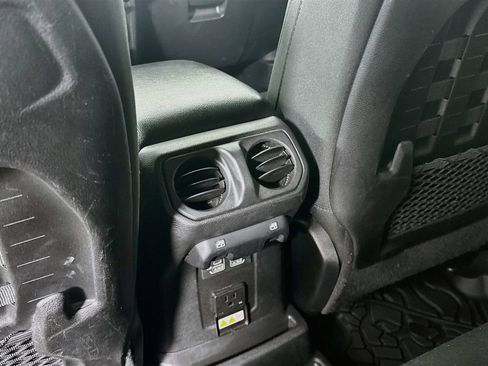 Used 2021 Jeep Wrangler Unlimited Rubicon 4xe w/ Cold Weather Group AWD/4WD image 27