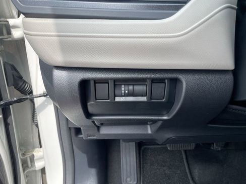 Certified 2025 Subaru Forester w/ Convenience Package #2 AWD/4WD image 17