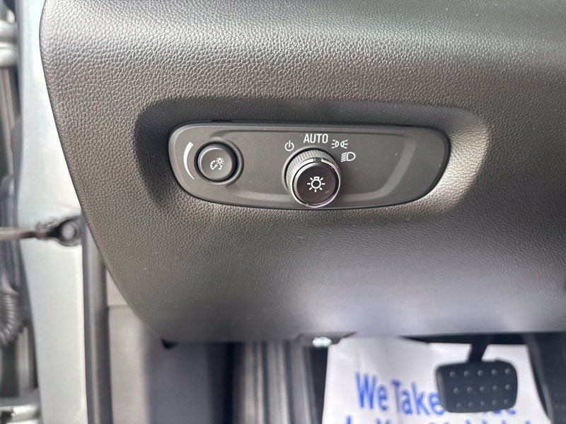 Used 2023 Chevrolet Traverse RS AWD/4WD image 34