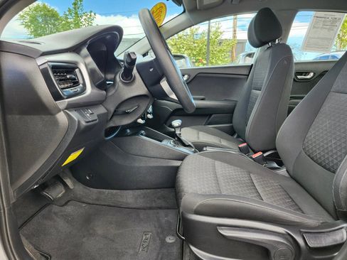 Used 2022 Kia Rio LX FWD image 17